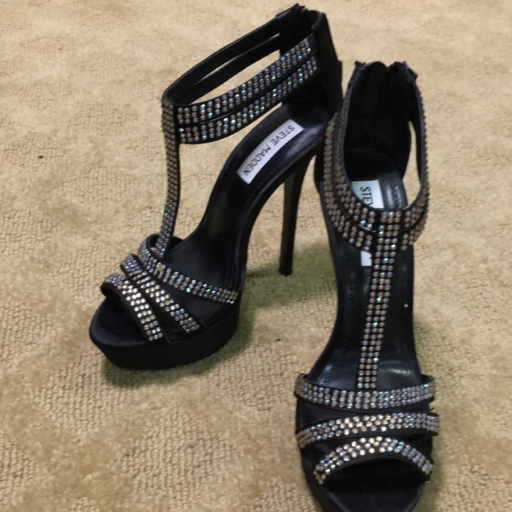 NEW Steve  Madden platform high heeled shoes